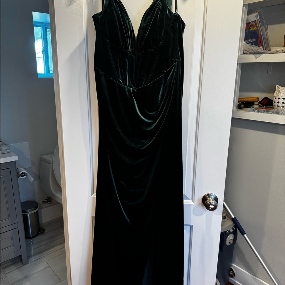 Elegant Green Velvet Evening Gown